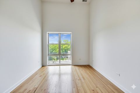 Tiny photo for 405 E Oakwood Boulevard #4L, Chicago, IL 60653 (MLS # 12592144)
