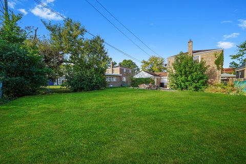 Tiny photo for 9833 S Claremont Avenue, Chicago, IL 60643 (MLS # 12489049)