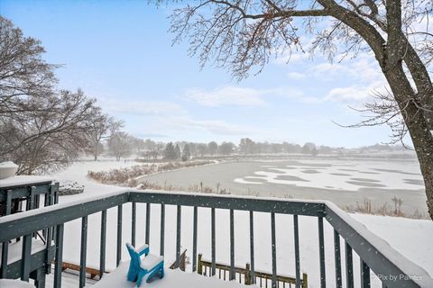 Tiny photo for 215 Lakeshore Lane, Bloomingdale, IL 60108 (MLS # 12532027)