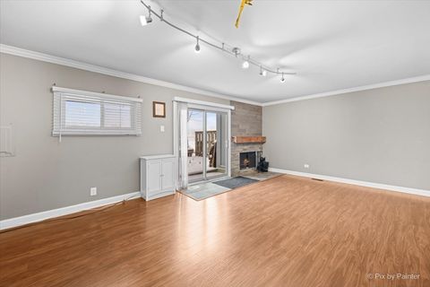 Tiny photo for 215 Lakeshore Lane, Bloomingdale, IL 60108 (MLS # 12532027)