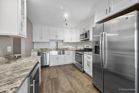 Tiny photo for 215 Lakeshore Lane, Bloomingdale, IL 60108 (MLS # 12532027)