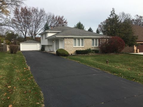 A home in Burr Ridge