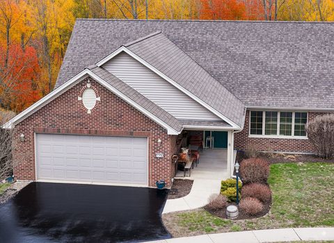 Tiny photo for 720 Serene Trail, Woodstock, IL 60098 (MLS # 12633255)
