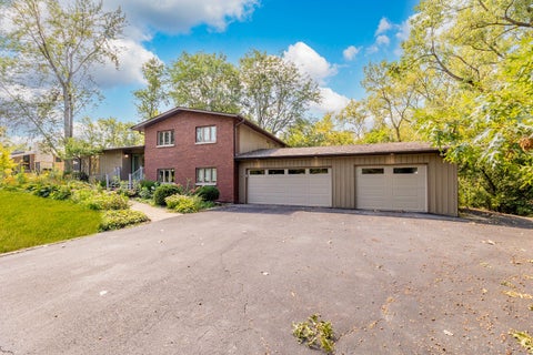 Tiny photo for 11712 S Glen Road, Palos Park, IL 60464 (MLS # 12755707)