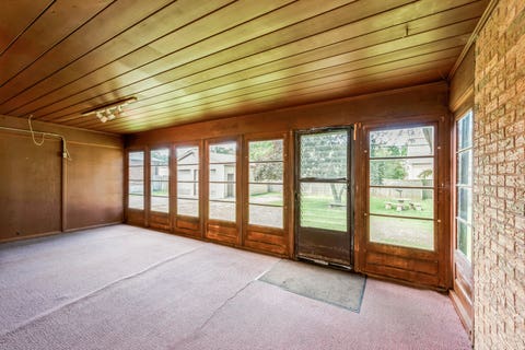 Tiny photo for 319 N Lord Avenue, Carpentersville, IL 60110 (MLS # 12698860)