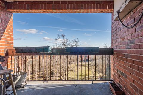 Tiny photo for 3801 Appian Way #403, Glenview, IL 60025 (MLS # 12576530)