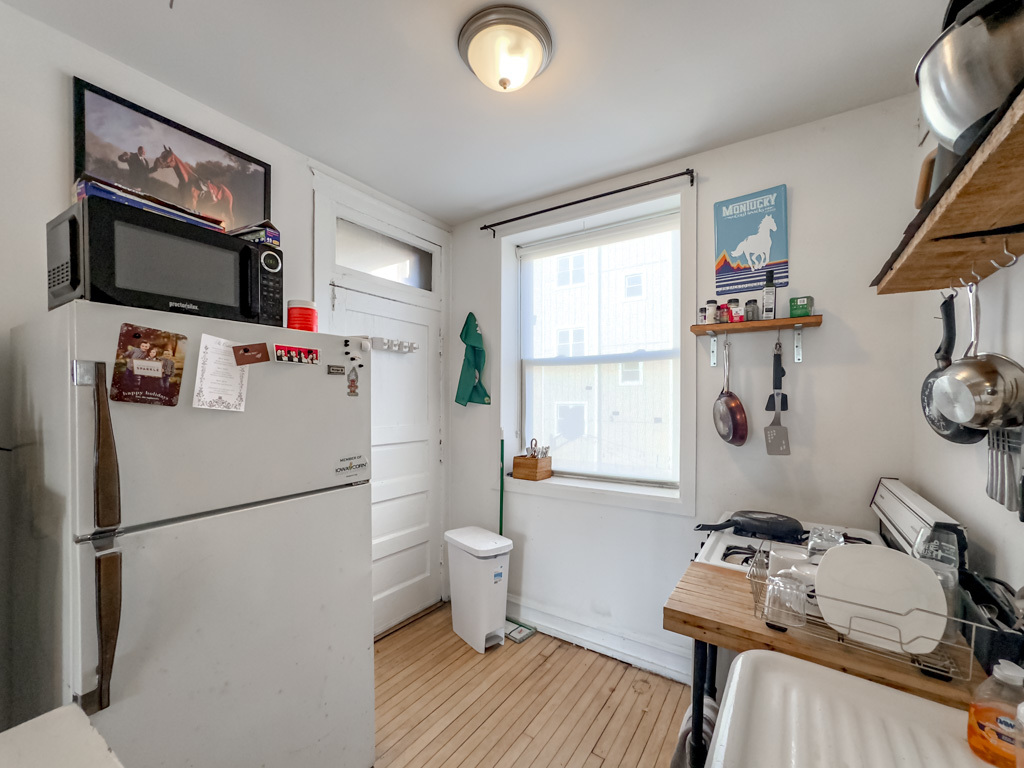 2019 N Humboldt Boulevard 1E