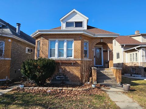 Photo of 2632 N Oak Park Avenue, Chicago, IL 60707 (MLS # 12572456)