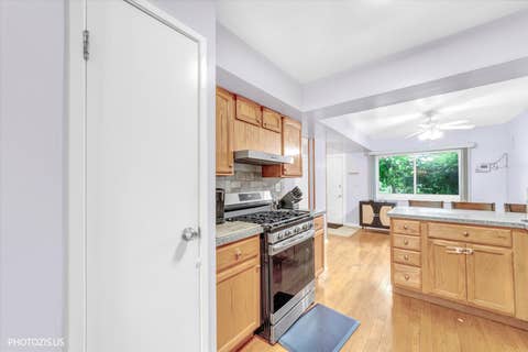 Tiny photo for 411 Hickory Drive #411, Wheeling, IL 60090 (MLS # 12730650)