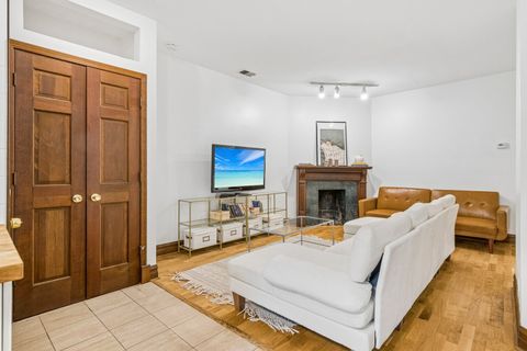 Tiny photo for 869 N LaSalle Street #2, Chicago, IL 60610 (MLS # 12632046)
