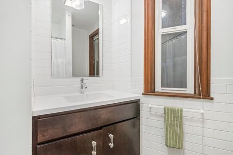 Tiny photo for 869 N LaSalle Street #2, Chicago, IL 60610 (MLS # 12632046)