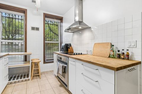 Tiny photo for 869 N LaSalle Street #2, Chicago, IL 60610 (MLS # 12632046)