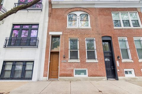 Photo of 869 N LaSalle Street #2, Chicago, IL 60610 (MLS # 12632046)