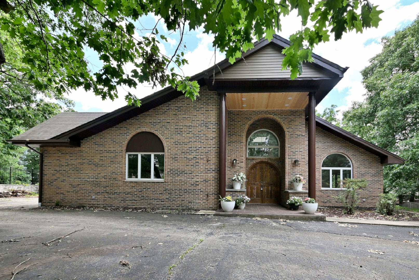 8951 W 99th Street