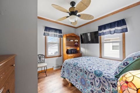 Tiny photo for 232 S Oakland Avenue, Villa Park, IL 60181 (MLS # 12571943)