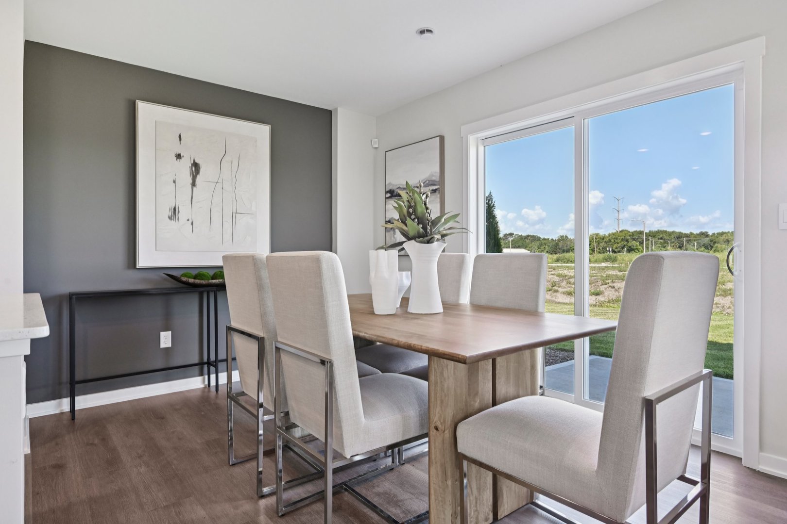 3516 Richardson Circle