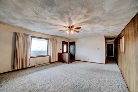 Tiny photo for 601 E Porter Avenue, Watseka, IL 60970 (MLS # 12539179)