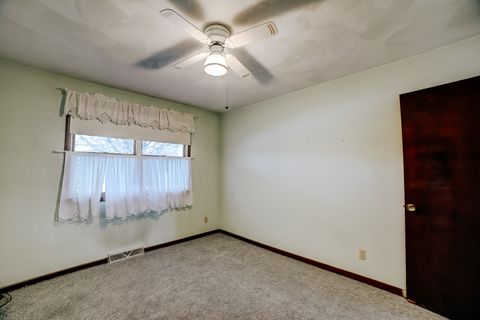 Tiny photo for 601 E Porter Avenue, Watseka, IL 60970 (MLS # 12539179)