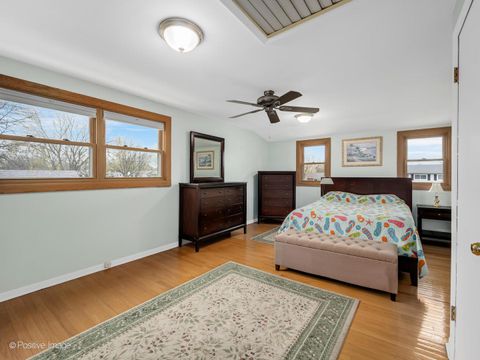 Tiny photo for 1406 E Elm Street, Wheaton, IL 60189 (MLS # 12617325)