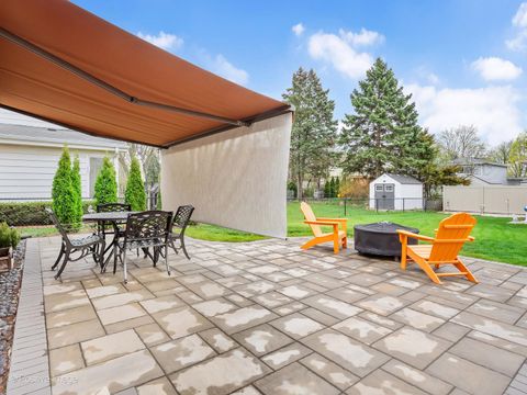 Tiny photo for 1406 E Elm Street, Wheaton, IL 60189 (MLS # 12617325)