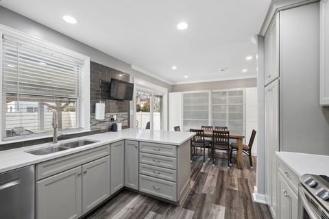 Tiny photo for 6922 Sierra Drive, Darien, IL 60561 (MLS # 12602056)