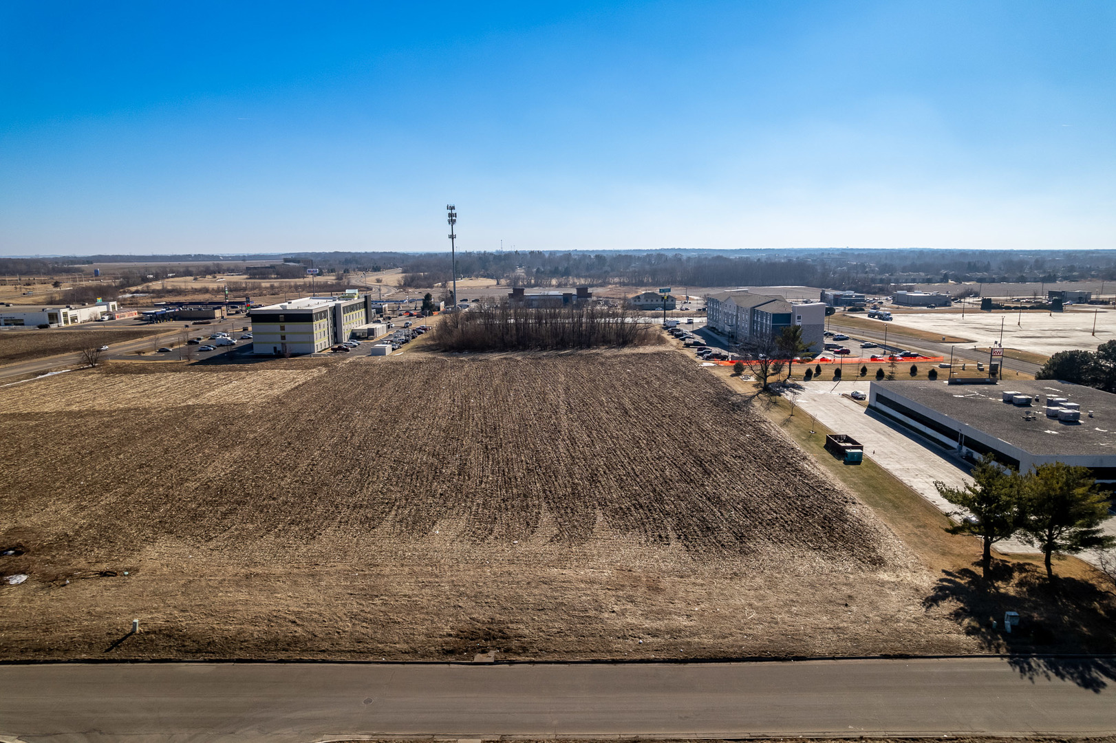 74XX Rock Valley Parkway
