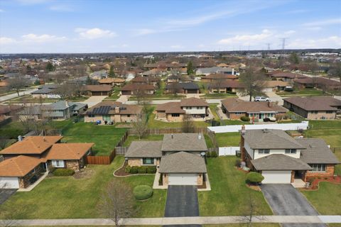Tiny photo for 8306 163rd Street, Tinley Park, IL 60477 (MLS # 12603459)