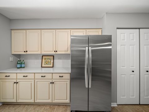 Tiny photo for 872 Old Checker Road, Buffalo Grove, IL 60089 (MLS # 12490701)