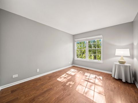 Tiny photo for 872 Old Checker Road, Buffalo Grove, IL 60089 (MLS # 12490701)