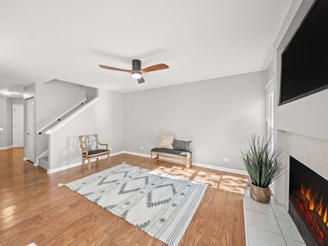 Tiny photo for 872 Old Checker Road, Buffalo Grove, IL 60089 (MLS # 12490701)