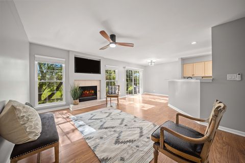 Tiny photo for 872 Old Checker Road, Buffalo Grove, IL 60089 (MLS # 12490701)