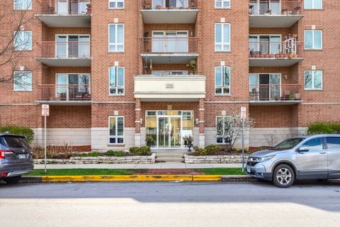 Photo of 1349 E WASHINGTON Street #310A, Des Plaines, IL 60016 (MLS # 12620886)
