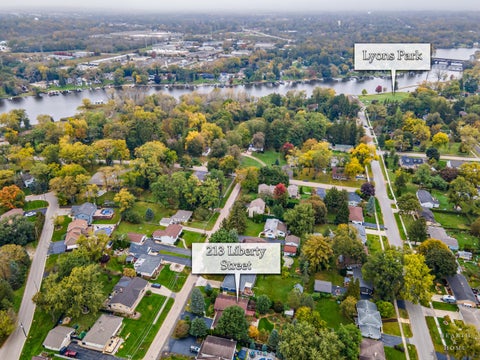 Tiny photo for 213 Liberty Avenue, Fox River Grove, IL 60021 (MLS # 12787251)
