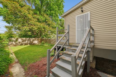 Tiny photo for 7005 S Eberhart Avenue, Chicago, IL 60637 (MLS # 12691593)