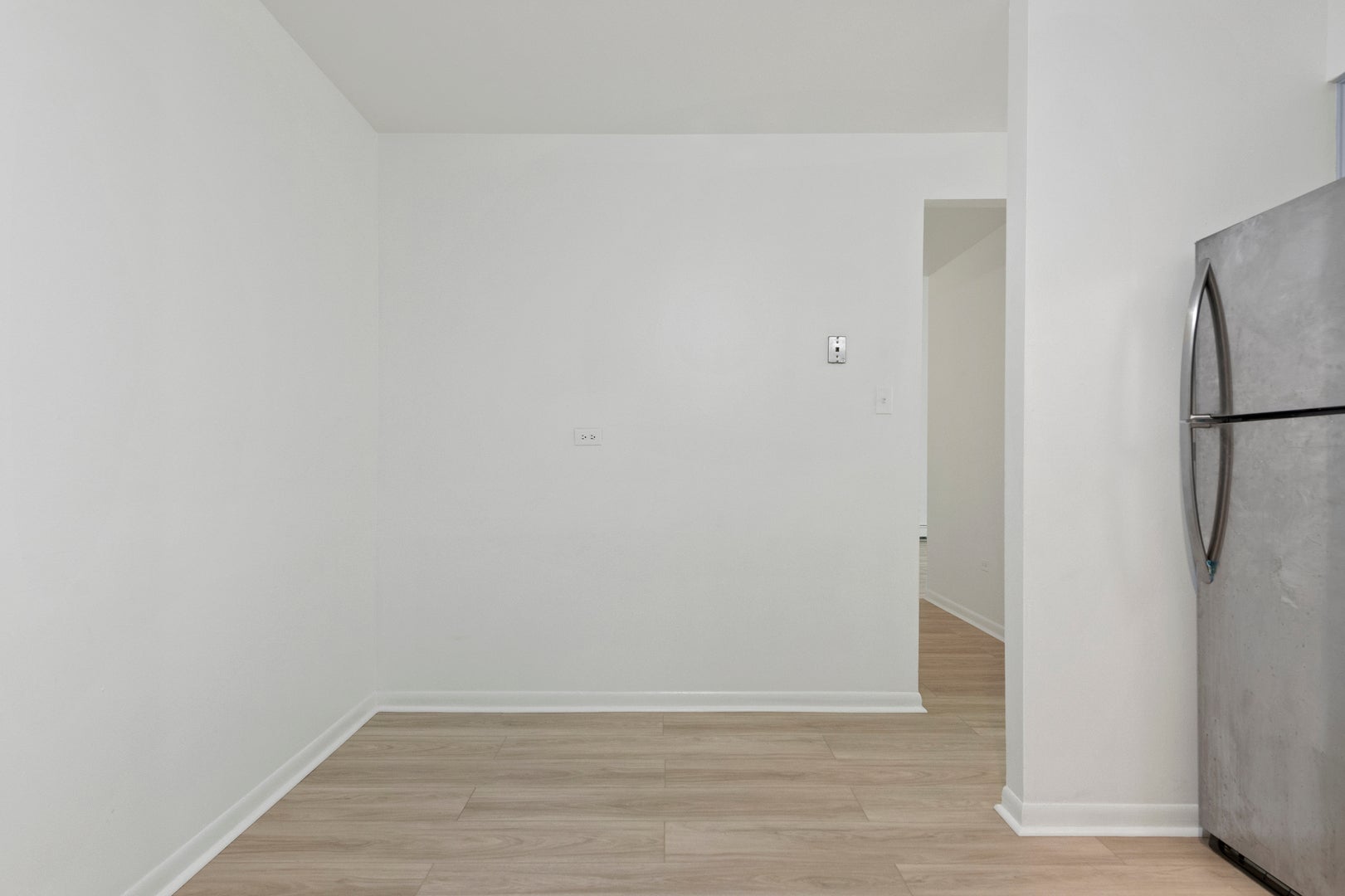 1133 S Finley Road S 402