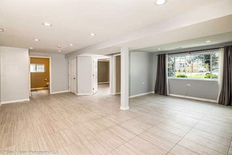 Tiny photo for 10007 S Kolin Avenue, Oak Lawn, IL 60453 (MLS # 12727269)