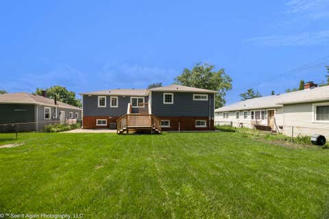 Tiny photo for 10007 S Kolin Avenue, Oak Lawn, IL 60453 (MLS # 12727269)