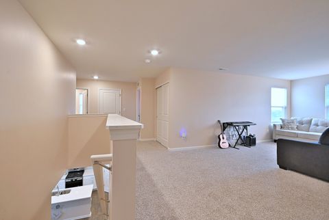 Tiny photo for 1381 Vineyard Lane, Pingree Grove, IL 60140 (MLS # 12577725)