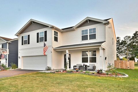 Photo of 1381 Vineyard Lane, Pingree Grove, IL 60140 (MLS # 12577725)