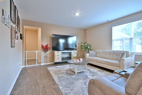 Tiny photo for 1381 Vineyard Lane, Pingree Grove, IL 60140 (MLS # 12577725)