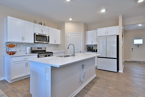 Tiny photo for 1381 Vineyard Lane, Pingree Grove, IL 60140 (MLS # 12577725)