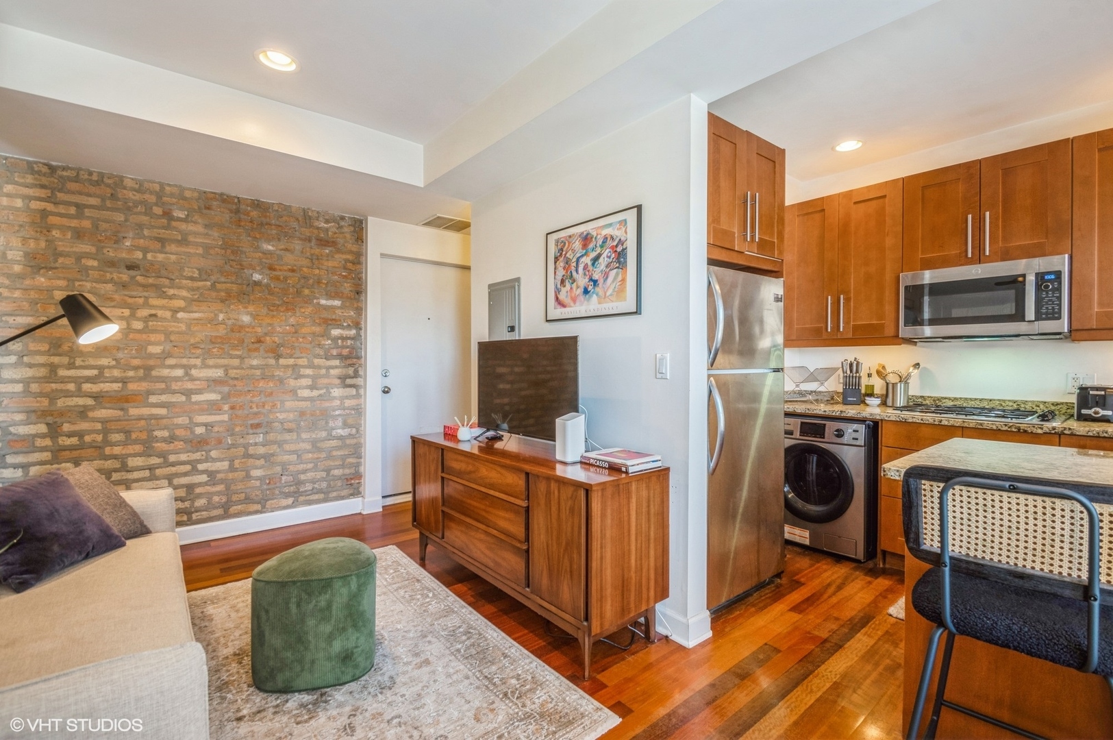3756 N Bernard Street 2D