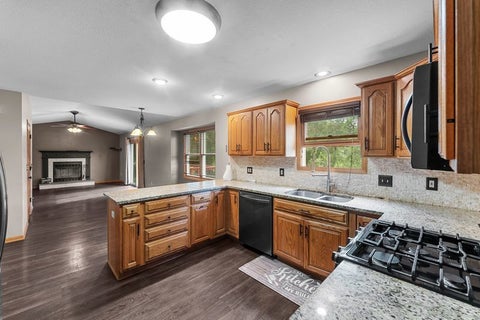 Tiny photo for 105 Shawnee Circle, Eldridge, IA 52478 (MLS # 12679949)