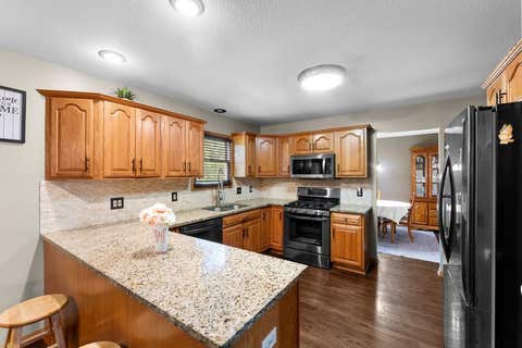 Tiny photo for 105 Shawnee Circle, Eldridge, IA 52478 (MLS # 12679949)