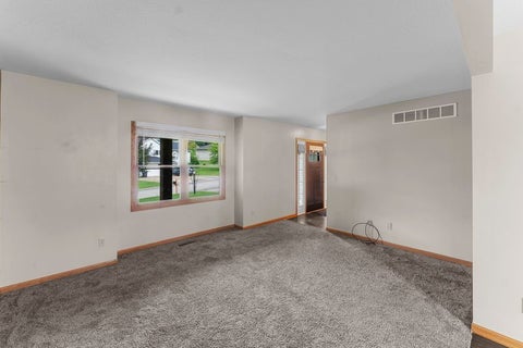Tiny photo for 105 Shawnee Circle, Eldridge, IA 52478 (MLS # 12679949)