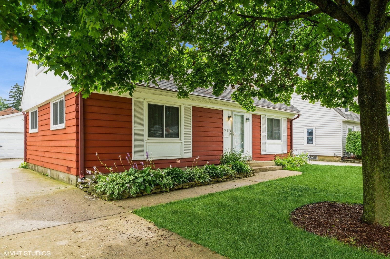 View Elgin, IL 60123 house