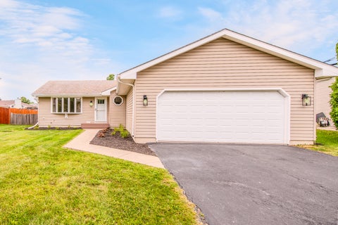 Tiny photo for 2807 Lektorich Lane, Plainfield, IL 60586 (MLS # 12739992)