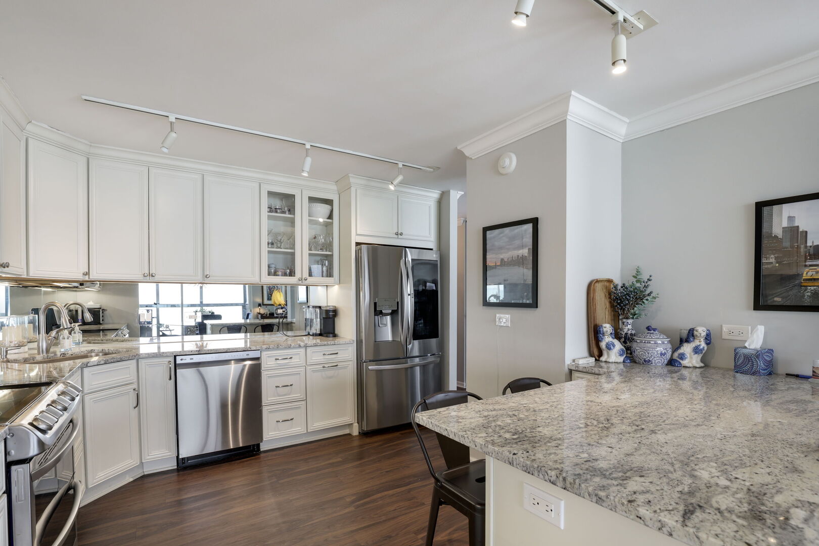 1500 Sheridan Road 7E
