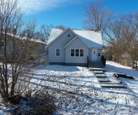 Photo of 526 Grandview Drive, Round Lake Park, IL 60073 (MLS # 12549587)