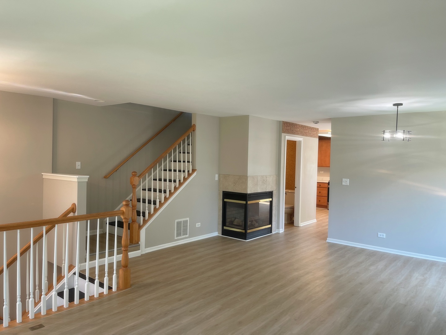 955 EMERALD Drive